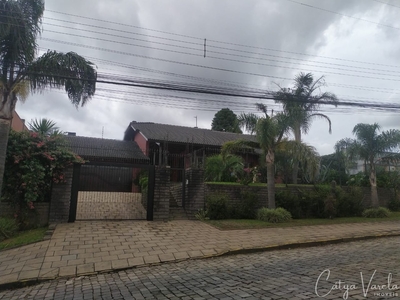 Casa em De Lazzer, Caxias do Sul/RS de 290m² para locação R$ 6.500,00/mes