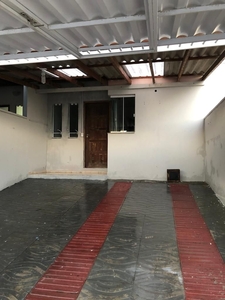 Casa em Espinheiros, Itajaí/SC de 53m² 2 quartos para locação R$ 2.100,00/mes