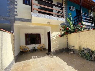Casa em Parque Burle, Cabo Frio/RJ de 82m² 2 quartos à venda por R$ 459.000,00