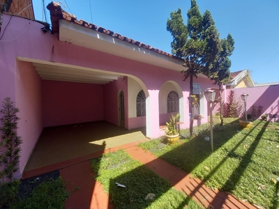 Casa em Parque das Américas, Uberaba/MG de 220m² 5 quartos à venda por R$ 679.000,00