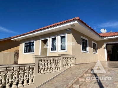 Casa em Uvaranas, Ponta Grossa/PR de 196m² 3 quartos à venda por R$ 929.000,00