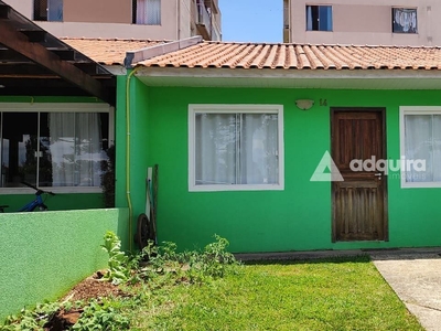 Casa em Uvaranas, Ponta Grossa/PR de 55m² 2 quartos à venda por R$ 249.000,00