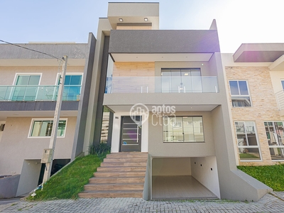 Sobrado em Pinheirinho, Curitiba/PR de 225m² 3 quartos à venda por R$ 1.249.000,00