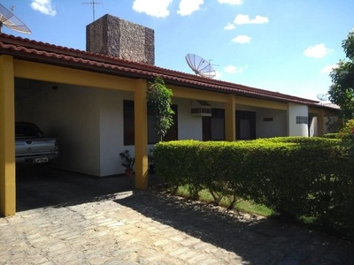 Casa a venda no Bairro Santo Antônio.