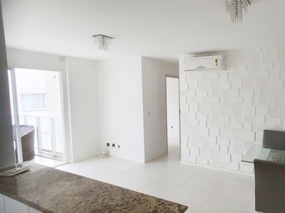 Apartamento à venda em Recreio dos Bandeirantes com 71 m², 2 quartos, 1 suíte, 1 vaga