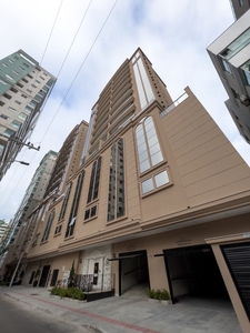 Apartamento em Meia Praia, Itapema/SC de 130m² 3 quartos à venda por R$ 1.898.000,00