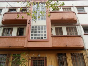 Apartamento à venda por R$ 360.000
