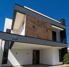 Casa Condominio Fechado Em Jundiai, 3 Suítes, Home Office, Piscina. Nova.