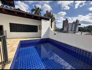 Casa no Bairro Ponta Aguda em Blumenau com 5 Dormitórios (3 suítes) e 420 m²