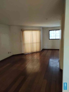 Apartamento com 3 quartos para alugar no bairro Brooklin Paulista, 128m²