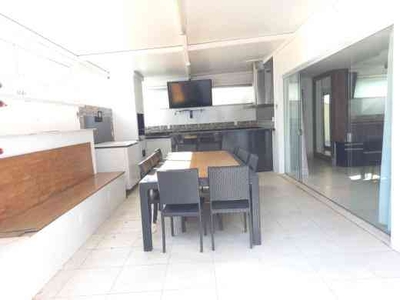 Apartamento com 3 quartos para alugar no bairro Santo Agostinho, 200m²