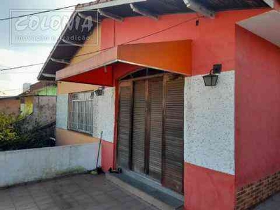 Casa com 2 quartos à venda no bairro Vila Guarará, 129m²