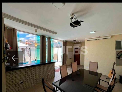 Casa com 3 quartos à venda no bairro Residencial Condomínio Jardim Veneza, 360m²