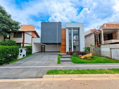 Casa em Condomínio com 4 quartos à venda no bairro Portal do Sol Green, 262m²