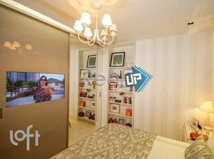 Apartamento à venda em Barra da Tijuca com 159 m², 4 quartos, 2 suítes, 2 vagas