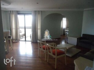 Apartamento à venda em Campo Belo com 210 m², 4 quartos, 3 suítes, 3 vagas
