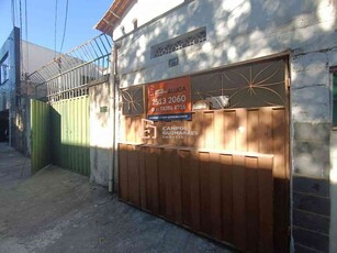 Casa com 3 quartos para alugar no bairro Vista Alegre, 180m²