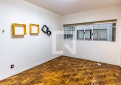 APARTAMENTO no 5º andar com 2 dormitórios