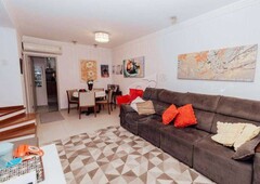 Casa em Condomínio com 3 quartos à venda no bairro Conjunto Café, 200m²