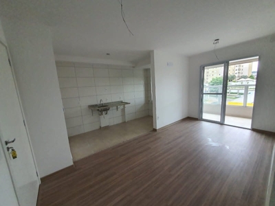Apartamento com 2 Quartos e 2 banheiros para Alugar, 54 m² por R$ 2.055/Mês