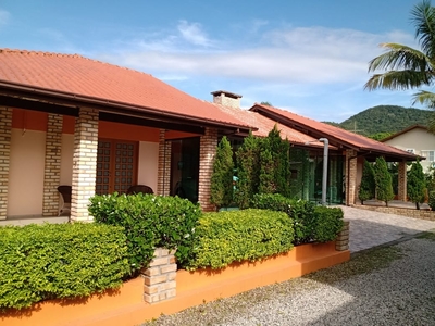 Casa em Armação do Pântano do Sul, Florianópolis/SC de 210m² 4 quartos à venda por R$ 1.199.000,00