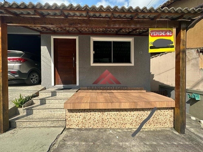 Casa em Arsenal, São Gonçalo/RJ de 150m² 3 quartos à venda por R$ 429.000,00