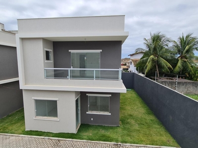 Casa em Buraquinho, Lauro De Freitas/BA de 10m² 4 quartos à venda por R$ 699.000,00