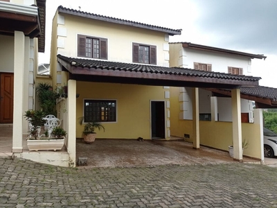 Casa em Jardim Esther, São Roque/SP de 154m² 3 quartos à venda por R$ 679.000,00