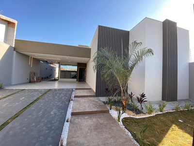 Casa em Parque Residencial Rita Vieira, Campo Grande/MS de 162m² 3 quartos à venda por R$ 969.000,00