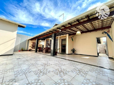 Casa em Santa Mônica, Guarapari/ES de 139m² 4 quartos à venda por R$ 749.000,00