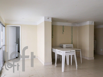 Apartamento à venda em Copacabana com 140 m², 2 quartos, 1 suíte, 3 vagas