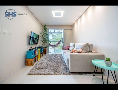 Apartamento no Bairro Velha em Blumenau com 2 Dormitórios (2 suítes) e 80 m²
