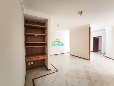 Apartamento para venda possui 162 metros quadrados com 3 quartos em Santa Maria - Uberaba