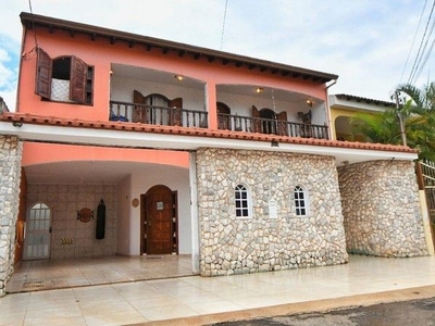Casa com 3 dormitórios à venda, 220 m² por R$ 850.000,00 - Taguatinga Norte - Taguatinga/D