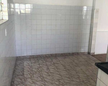 CASA À VENDA Casa em condomínio com 2 dormitórios