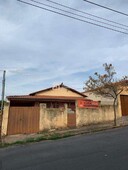 Casa com 3 quartos para alugar no bairro Miramar (barreiro), 100m²