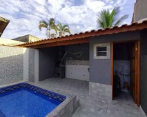 Casa com Piscina no Balneário América em Mongaguá