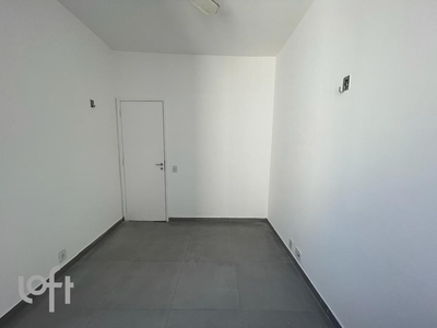 Apartamento à venda em Centro com 65 m², 2 quartos, 1 vaga