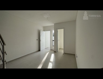 Casa no Bairro Água Verde em Blumenau com 2 Dormitórios (2 suítes) e 77 m²