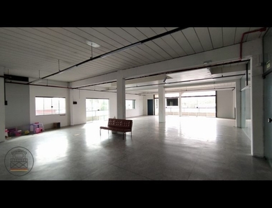 Loja no Bairro Itoupavazinha em Blumenau com 210 m²