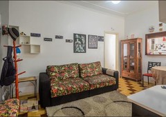 APARTAMENTO no 3º andar mobiliado com 3 dormitórios