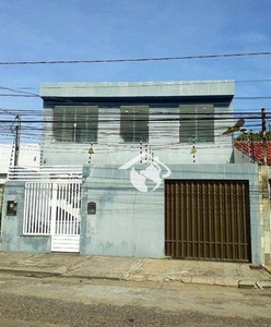 Casa com 2 dormitórios à venda, 296 m² por R$ 700.000,00 - Pereira Lobo - Aracaju/SE