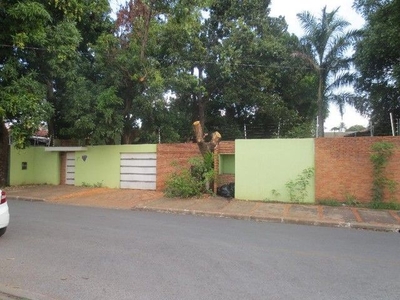 Casa com 4 quarto(s) no bairro Jardim Shangri - La em Cuiabá - MT