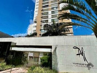 Apartamento alto padrão com 140m² e planejados no centro