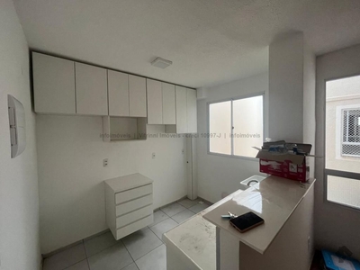 Apartamento novo com armário planejado