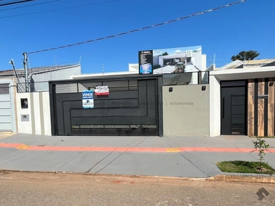 Casa com fino acabamento no Jardim Leblon