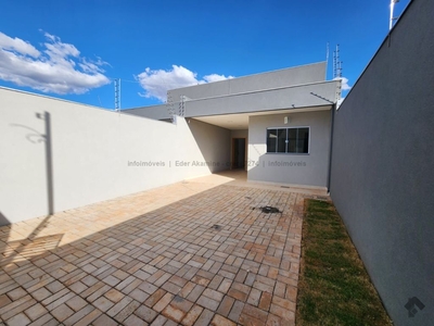 Casa com piscina e gourmet