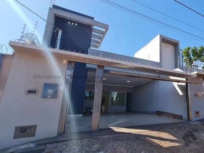 Casa no Auxiliadora - grande Vilas Boas