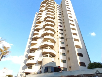 Edifício Oliveira Lima rico em armários