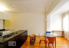 APARTAMENTO no 5º andar mobiliado com 1 dormitório